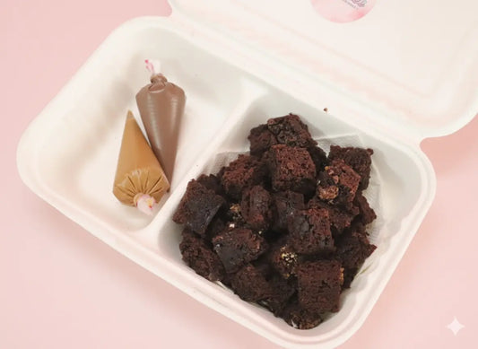Chocolate Brownie with DIY Chocolate Piping Bags - The Perfect Gift for Lovers (300g)